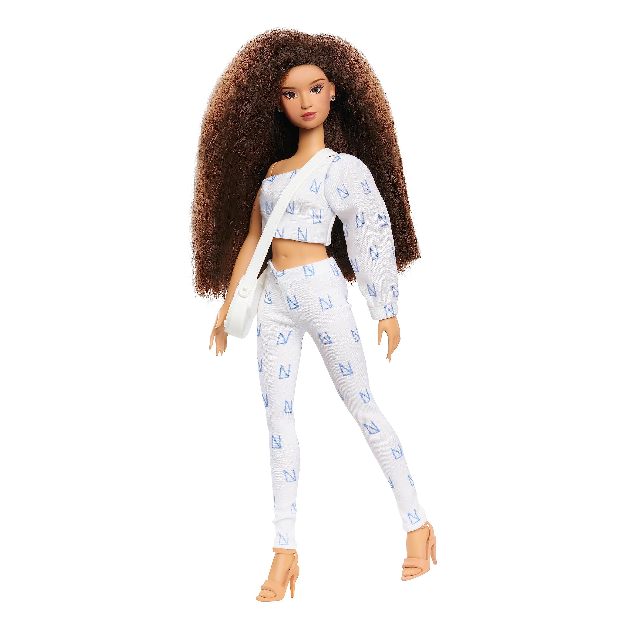 Naturalistas Kelsey 11.5-Inch Fashion Doll with 4B Textured Hair, Light Brown Skin, and Poseable Body