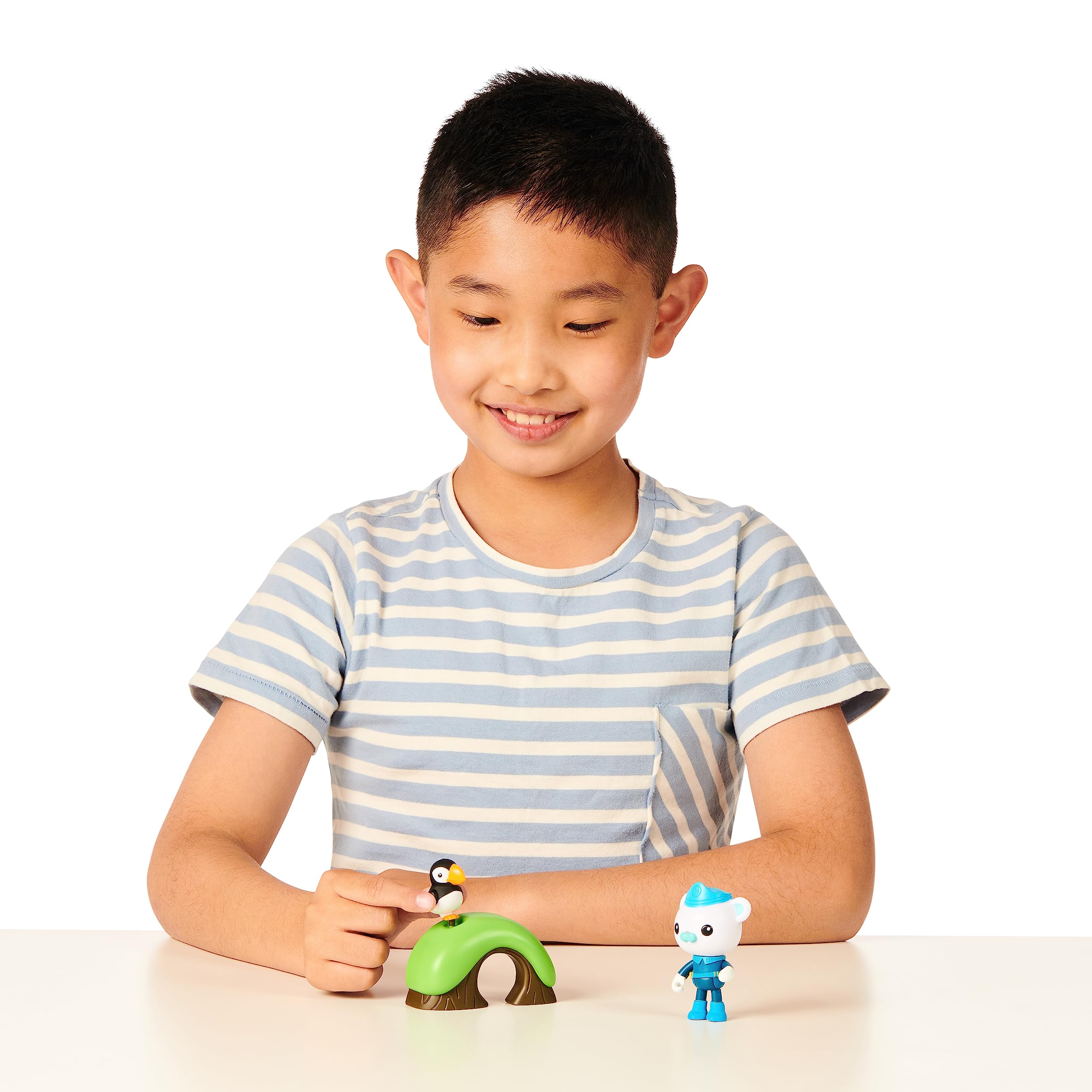 Octonauts Captain Barnacles Adventure Pack - Deluxe Figure with Puffin Rescue Mission