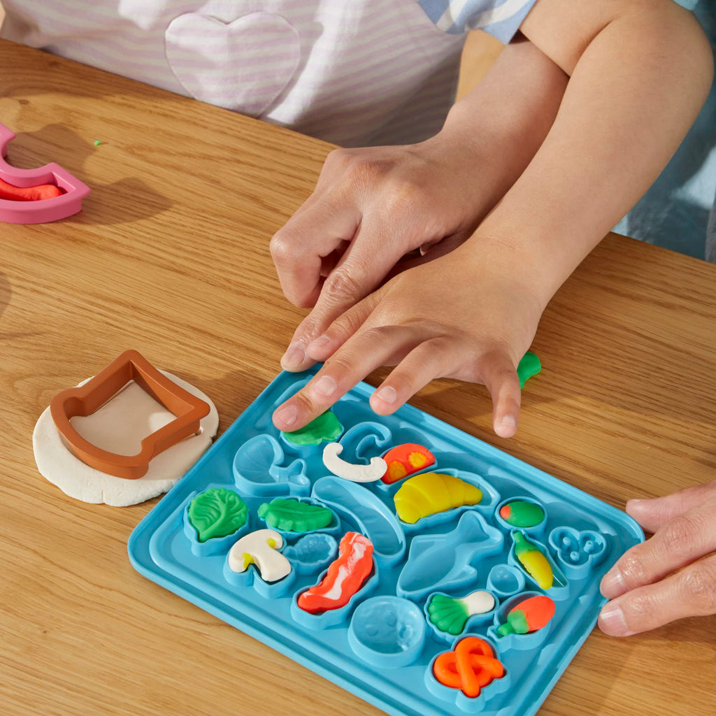 Play-Doh Little Chef Starter Set – 14 Kitchen Accessories & 5 Colors for Creative Play