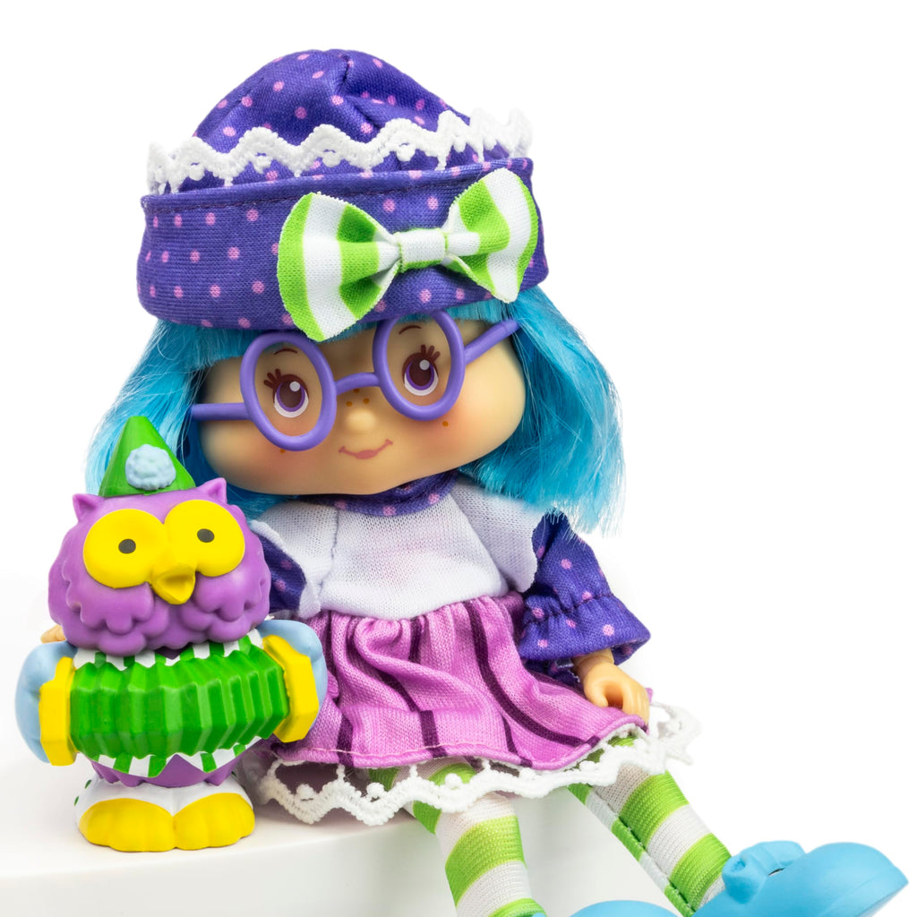 Plum Pudding Fashion Doll (5.5 in) by The Loyal Subjects – Rare Strawberry Shortcake Collectible