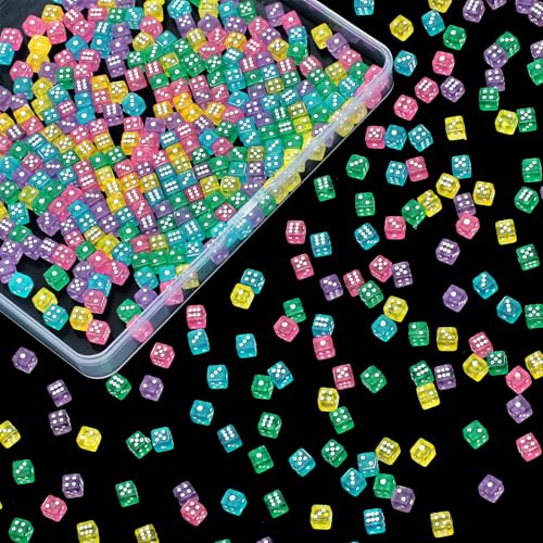 Poen 500 Mini Dice Set – 5mm Acrylic Dice in 5 Transparent Colors with Portable Plastic Box for Casino Night, Board Games, and Math Learning