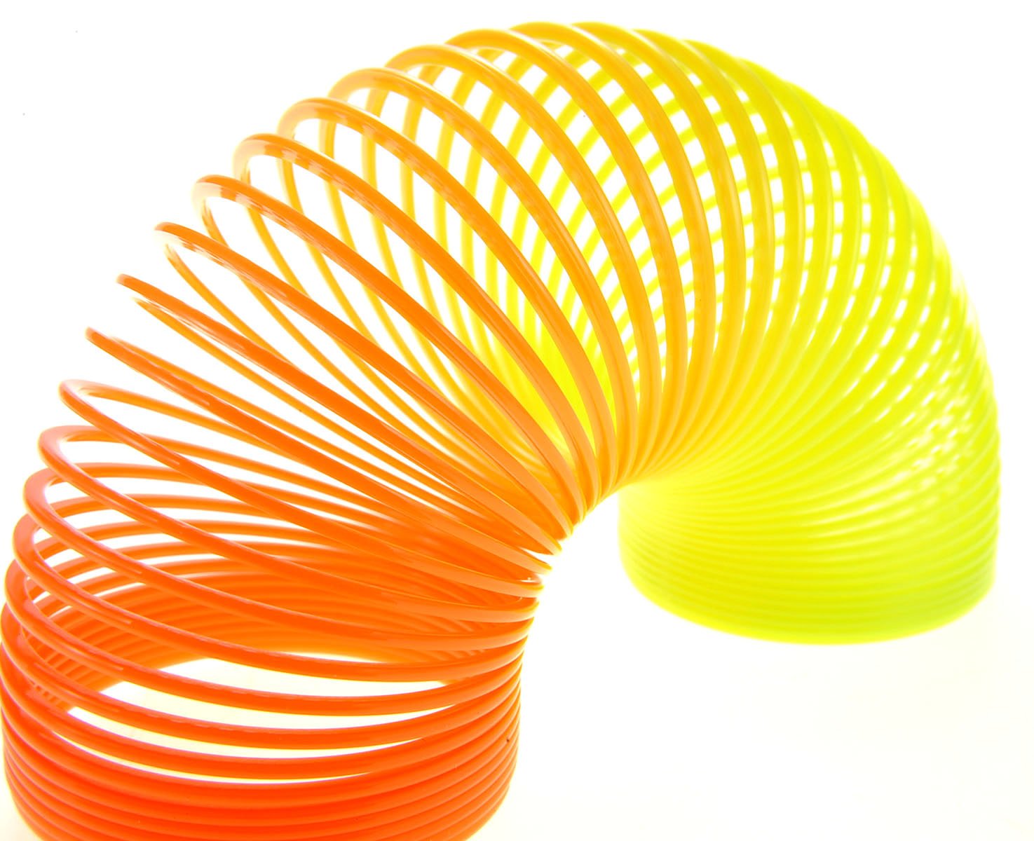 PowerTRC 12-Pack Mini Rainbow Slinky Toys – 2-Inch Spring Coils for Party Favors, Goodie Bags, and Classroom Prizes