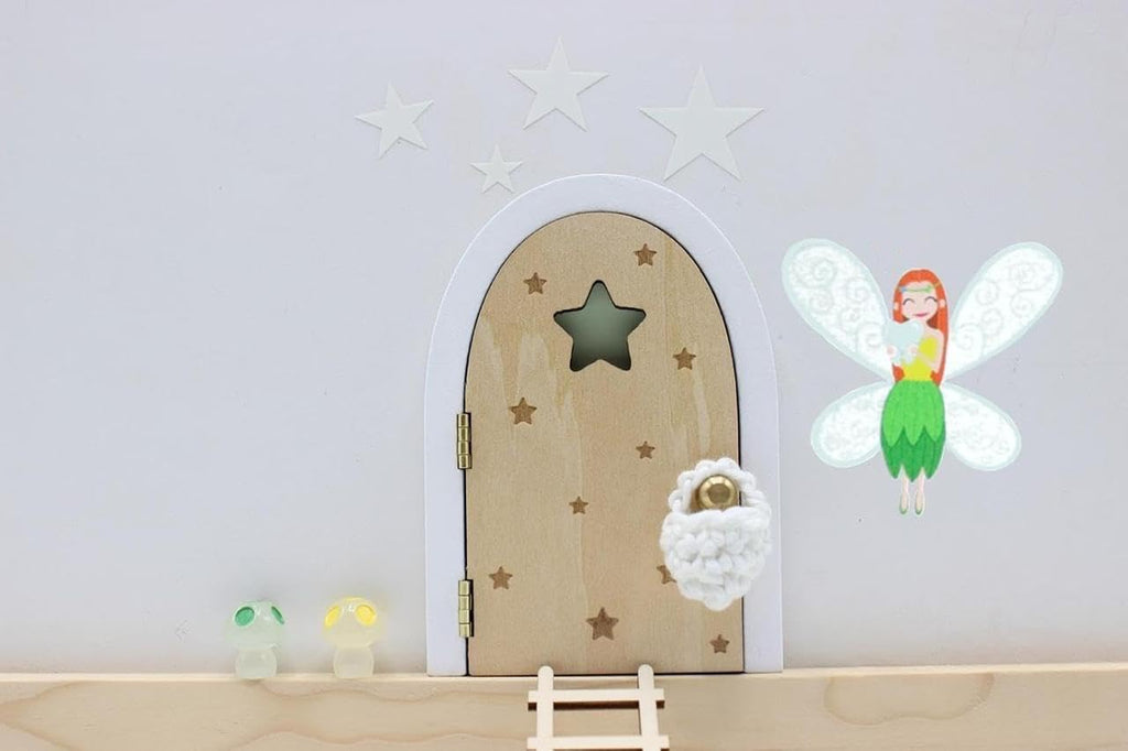 Qué Kawaii Wooden Tooth Fairy Door – Glow in the Dark, Paintable & Customizable Kit with Stairs, Crochet Bag, Stars, Mushrooms & 6 Certificates