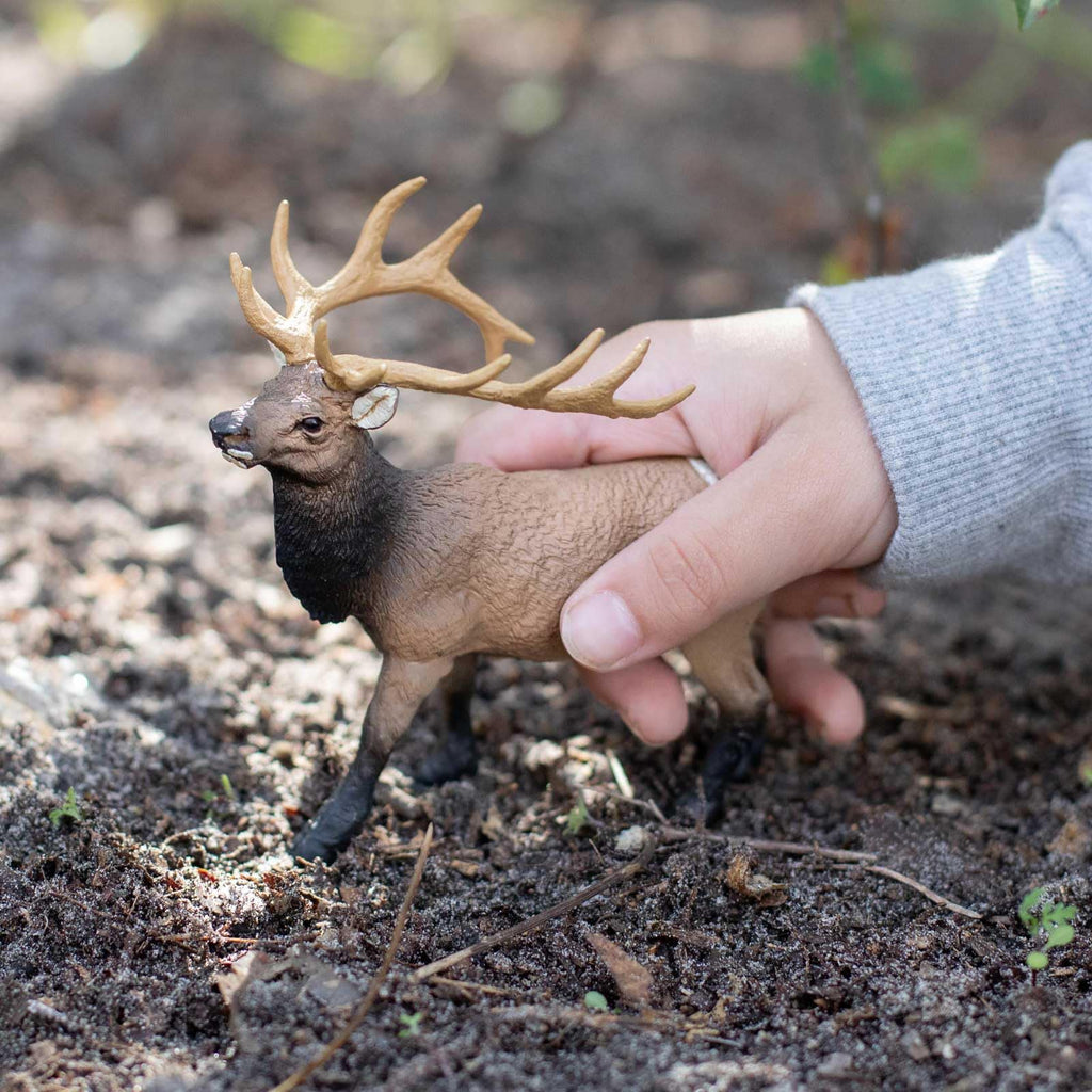 Safari Ltd. Elk Bull Figurine, Hand-Painted Plastic Model – 4.75 Inches Tall, Ages 3+