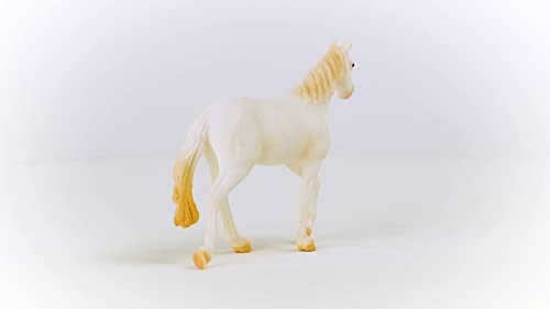 Schleich Farm World Camarillo Mare Horse Figurine - Realistic Farm Animal Toy for Imaginative Play, Ages 3+