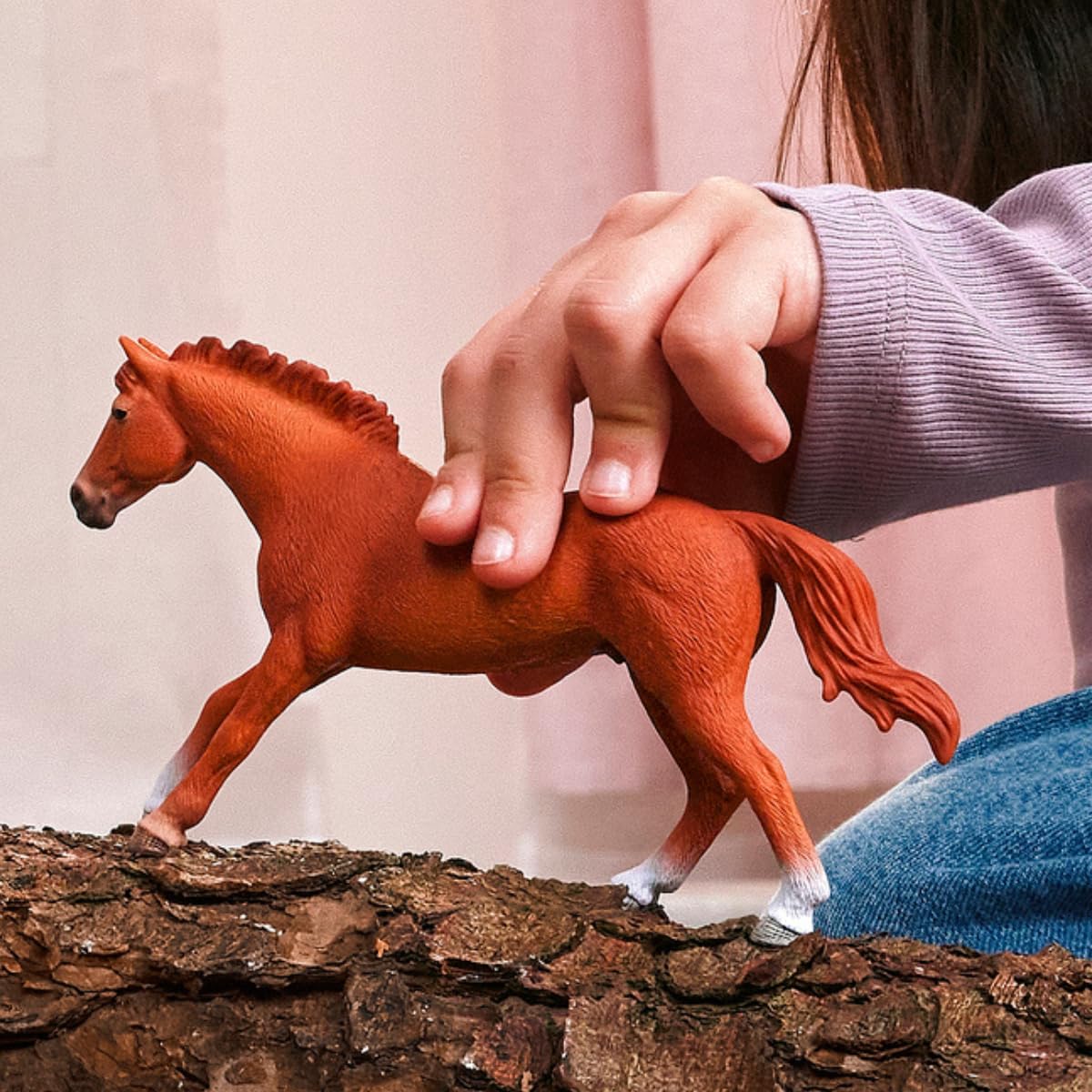 Schleich Horse Club English Thoroughbred Stallion Figurine 14915 – Realistic Horse Toy for Kids Ages 5+