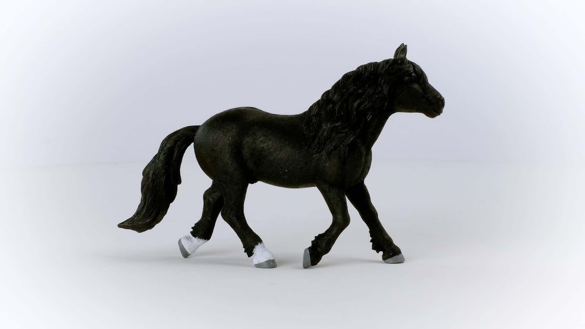 Schleich Noriker Stallion Figurine - Realistic Farm World Horse Toy for Ages 3+