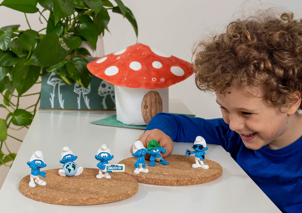 Schleich Smurfs Dimwitty Smurf Figure - Retro Collectible Toy Figurine