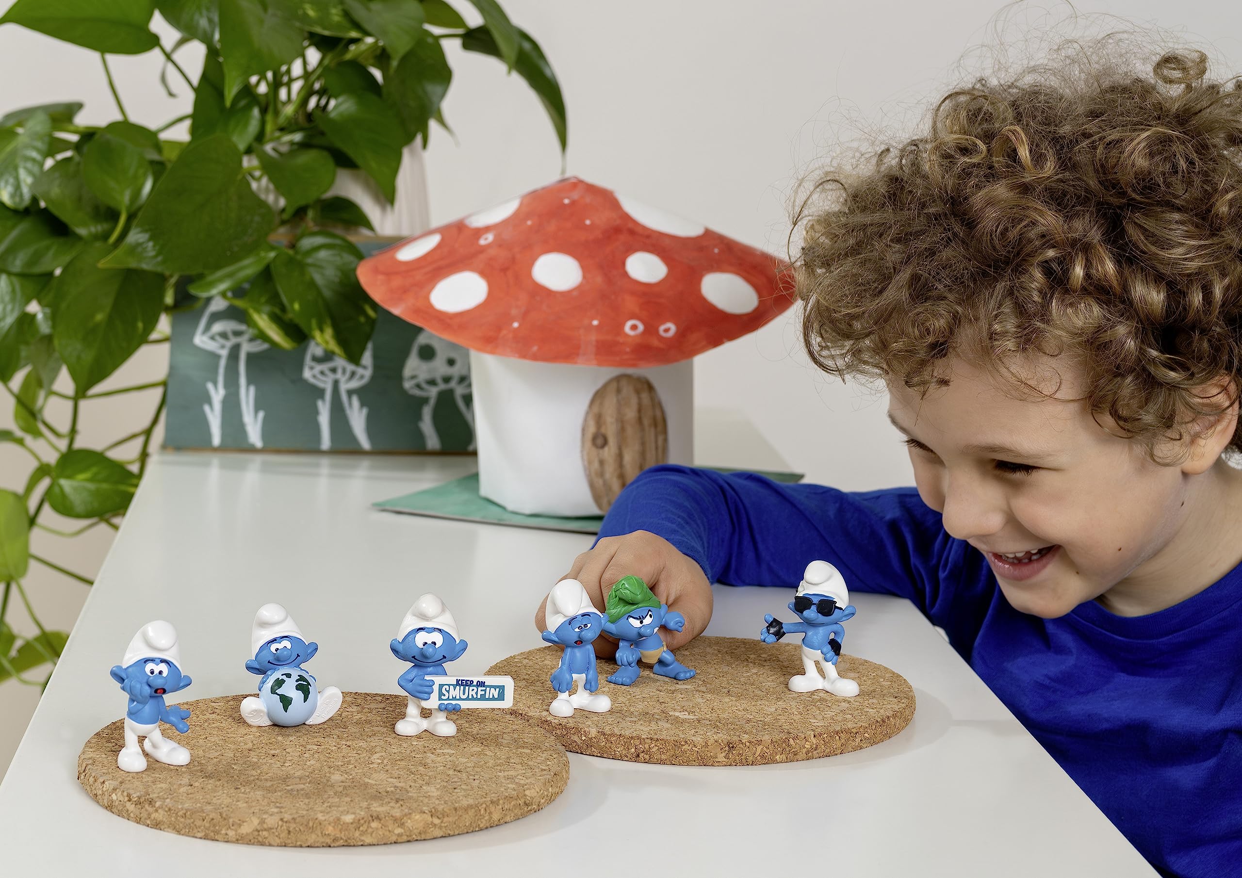 Schleich Smurfs Dimwitty Smurf Figure - Retro Collectible Toy Figurine