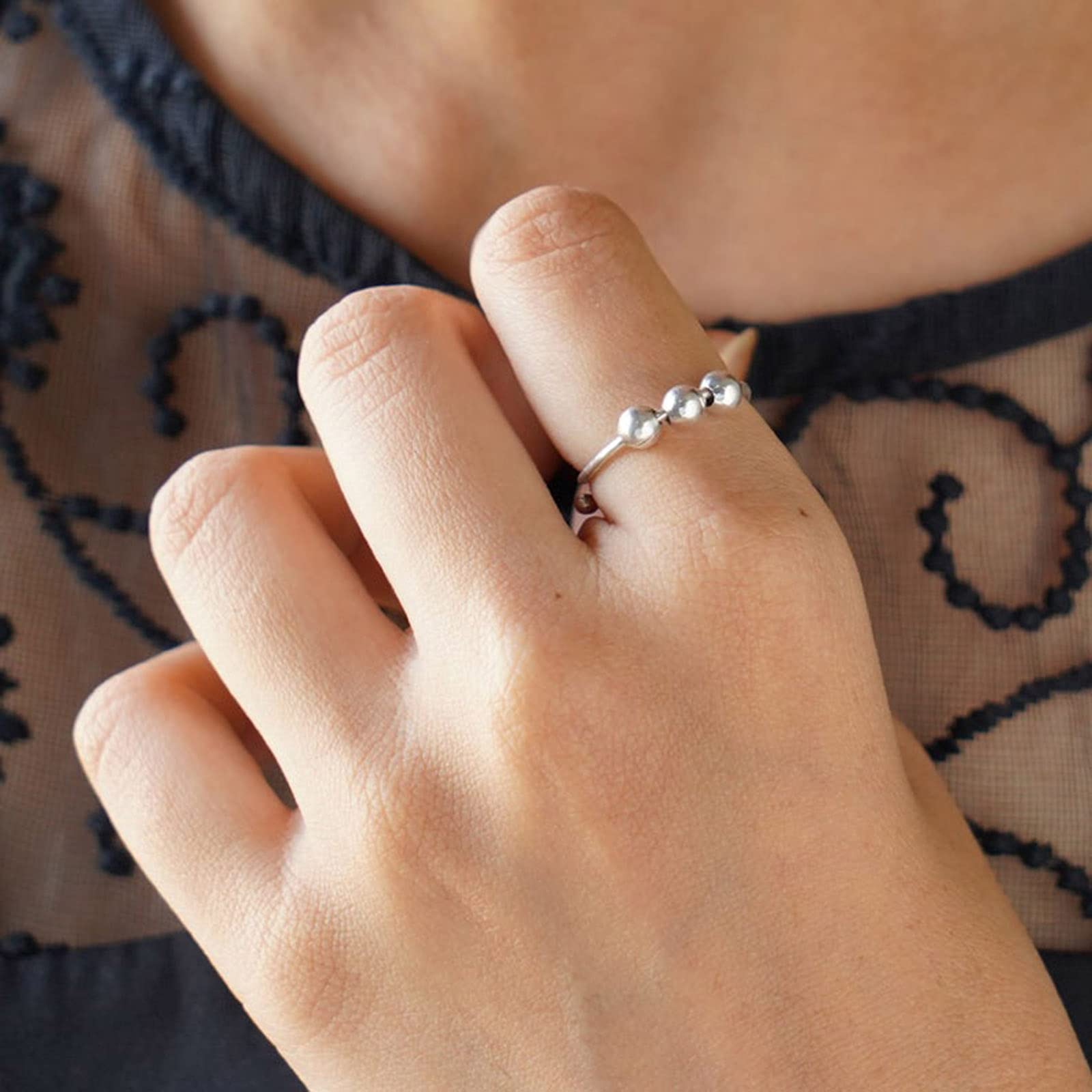 SERYNOW Double Layer Fidget Ring – Adjustable Anxiety Ring with Beads for Stress Relief (Unisex)