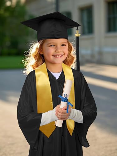 SOMSOC 4-Piece Kindergarten Graduation Cap and Gown Set with 2026 Tassel for Preschool Kids