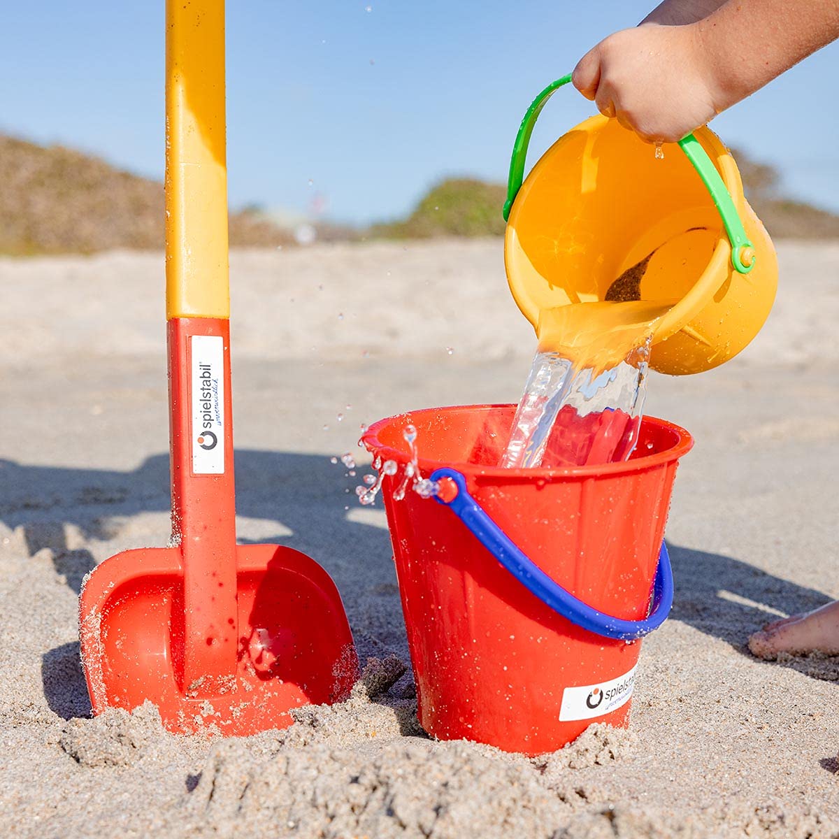 Spielstabil Large Sand Pail 2.5L - German-Made ABS Plastic Beach Bucket for Kids, Colors Vary
