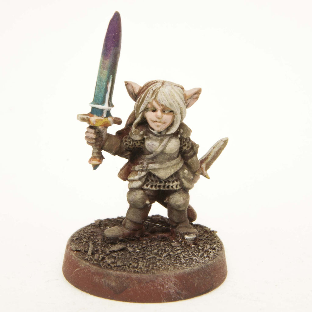 Stonehaven Female Gnome Paladin Miniature – 28mm Lead-Free Pewter, Unpainted RPG Figure
