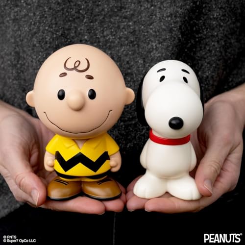 Super7 Fun! Fun! Peanuts Snoopy (Standing) Vinyl Figure - 5-Inch Action Figure for Collectors
