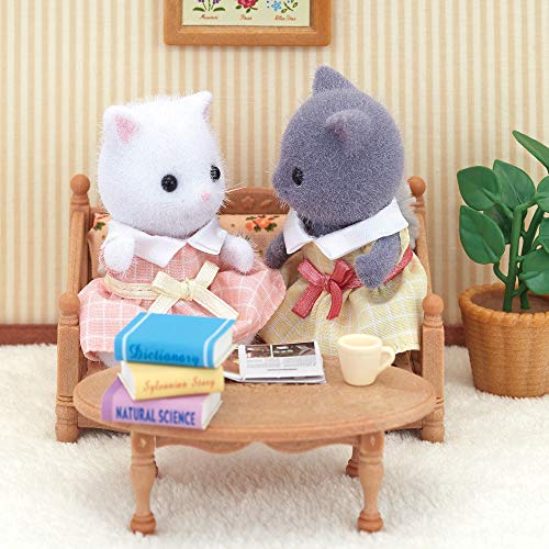 Sylvanian Families White Persian Cat Girl Doll – Poseable Figure with Fluffy Fur, Ages 3+