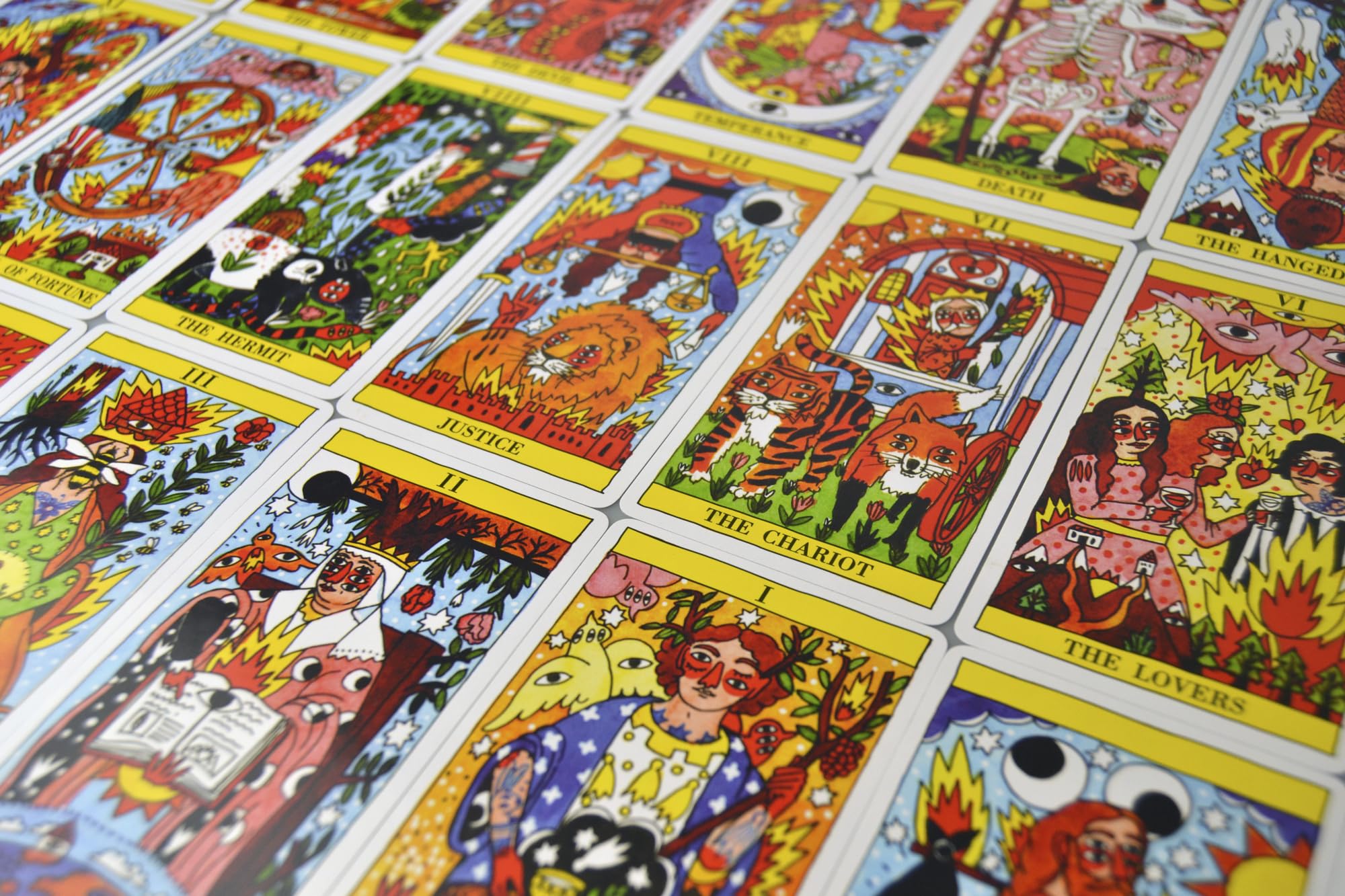Tarot del Fuego by Heraclio Fournier – 78 Hand-Drawn Cards on Premium Cardstock