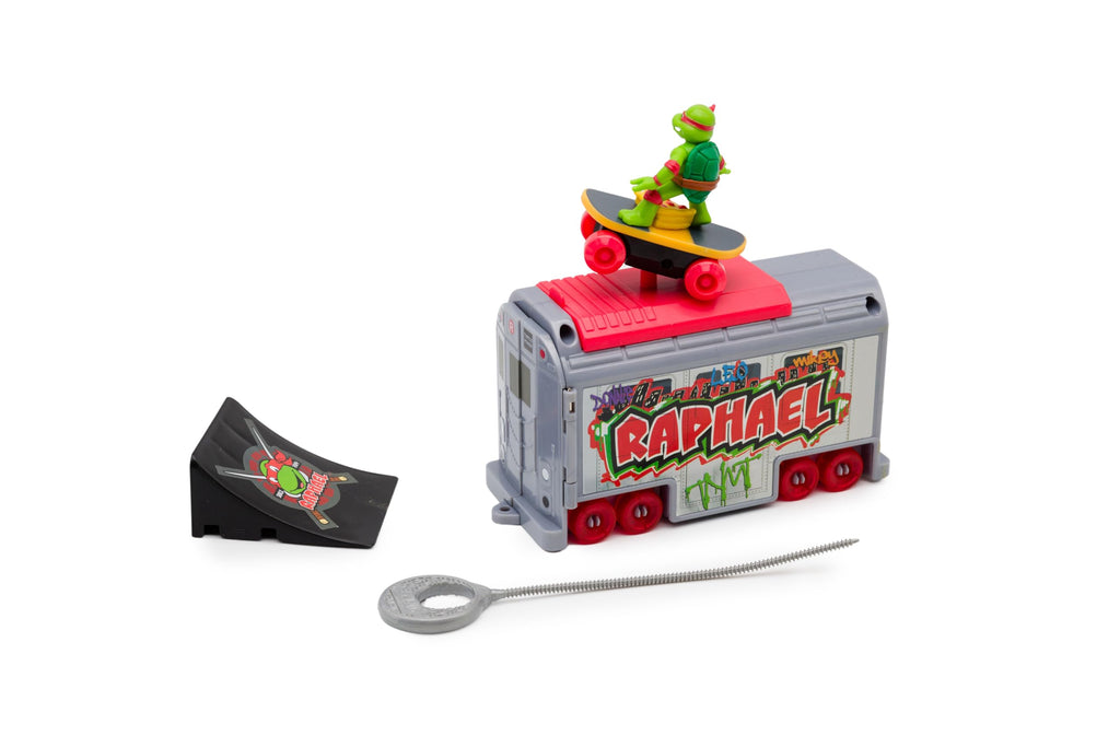 Teenage Mutant Ninja Turtles Raphael Switch Kick Subway Launcher – Launch Skaters with Custom Subway Car, Ages 3+