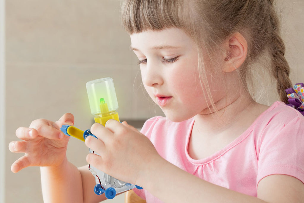 Tenergy ODEV Dynamo Lantern: Hand-Crank STEM Building Toy for Ages 14+