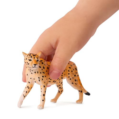 Terra by Battat Cheetah Family – 4 Realistic Plastic Figurines – Educational Safari Toy for Kids 3+