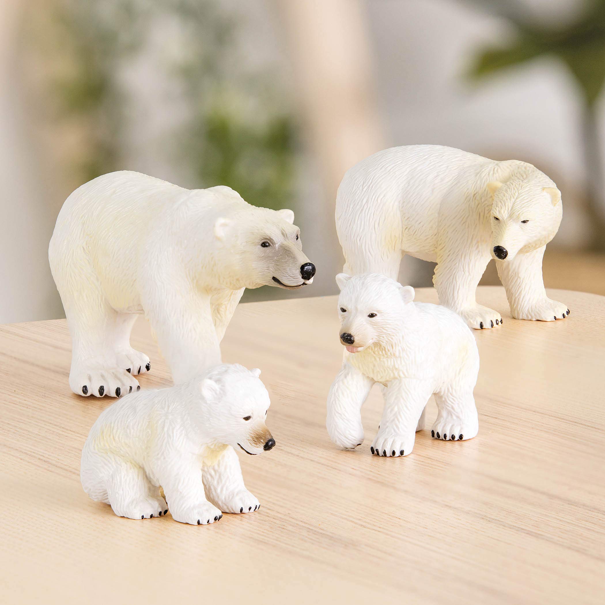 Terra by Battat Polar Bear Family – 4 Realistic Arctic Animal Figures for Kids Ages 3+
