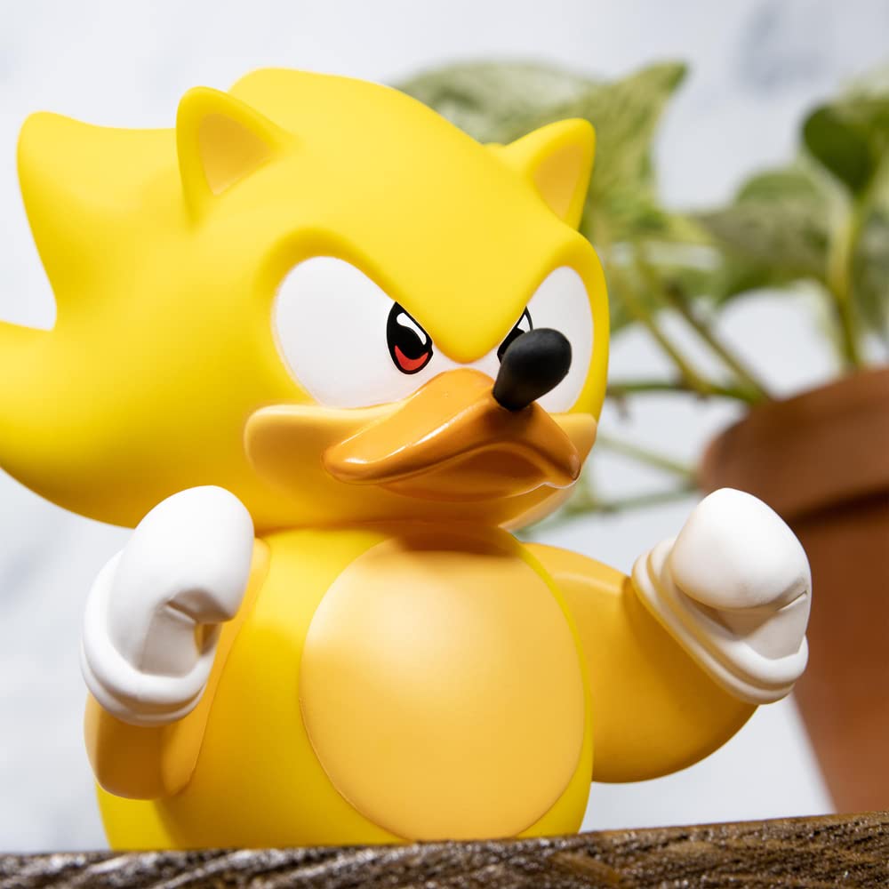 TUBBZ Super Sonic Collectible Duck Figure – Official Sonic Merchandise, 9cm Vinyl with Stackable Tub