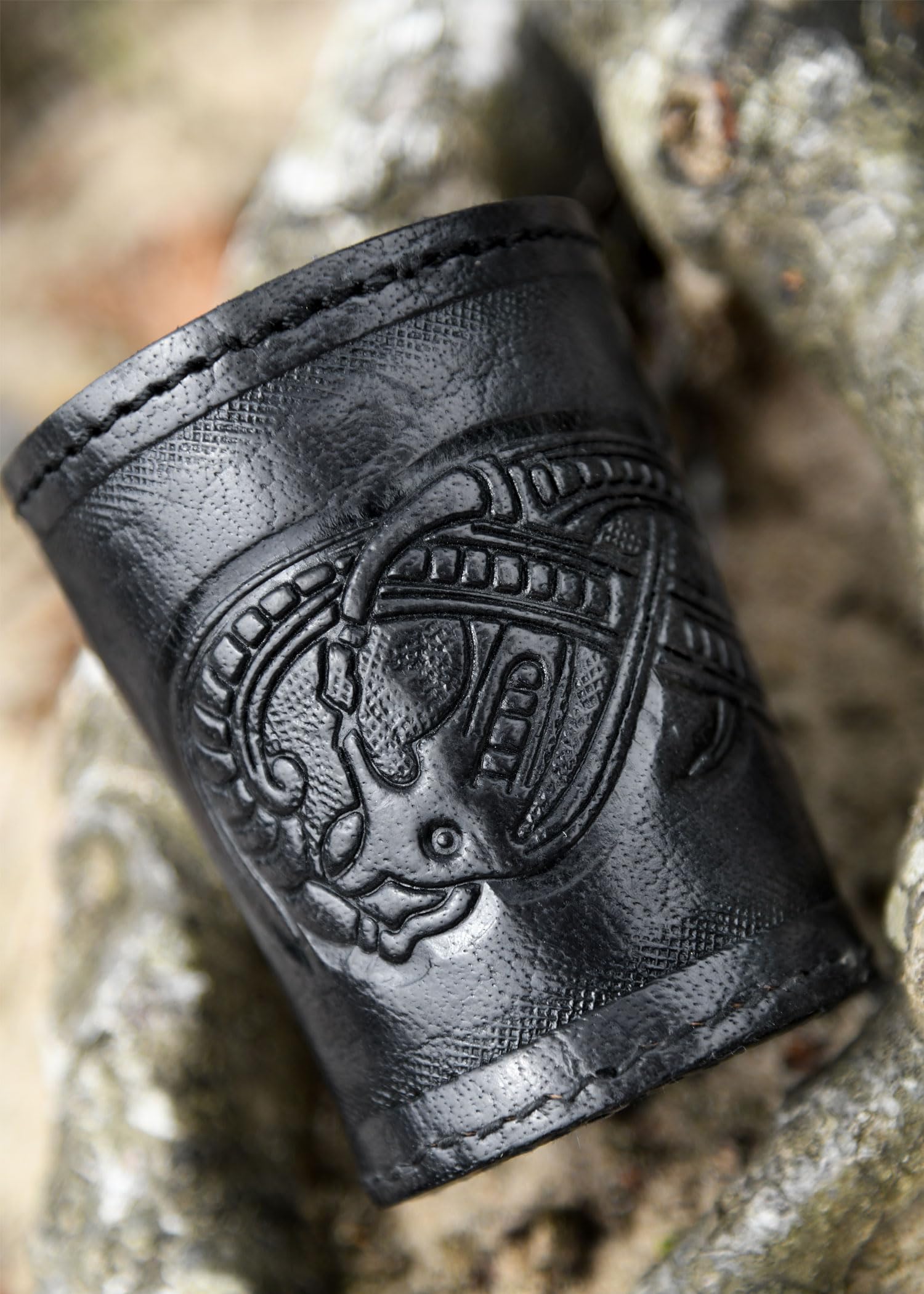 Ulfberth Viking Dice Cup – Genuine Buffalo Leather with Embossed Jelling Motif (Black)