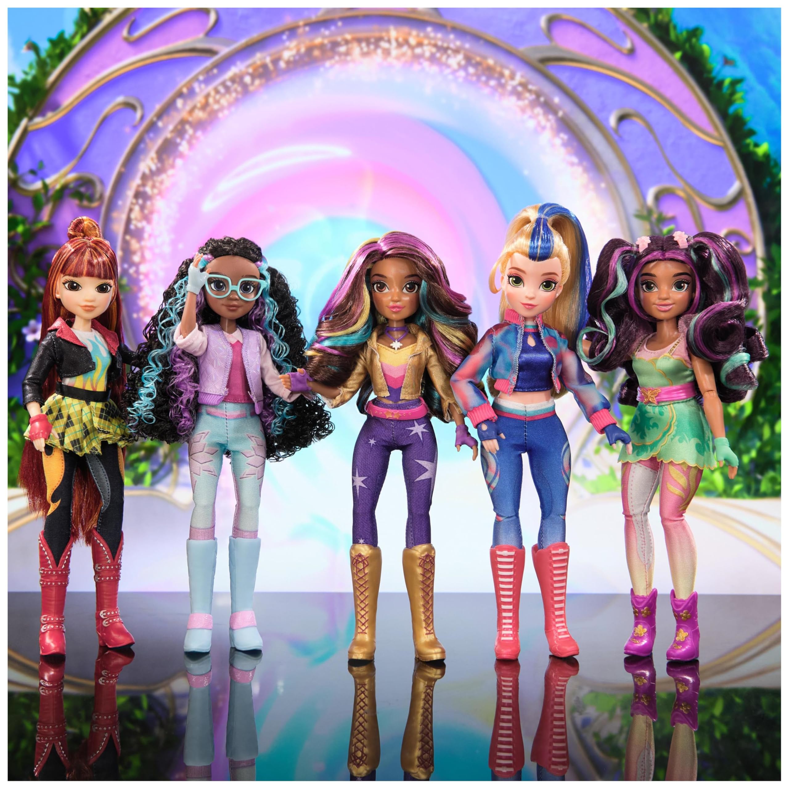 Unicorn Academy Layla Doll with 5 Accessories and Hair Styling Tool, 9.5-Inch Articulated Fashion Doll for Girls Ages 4+