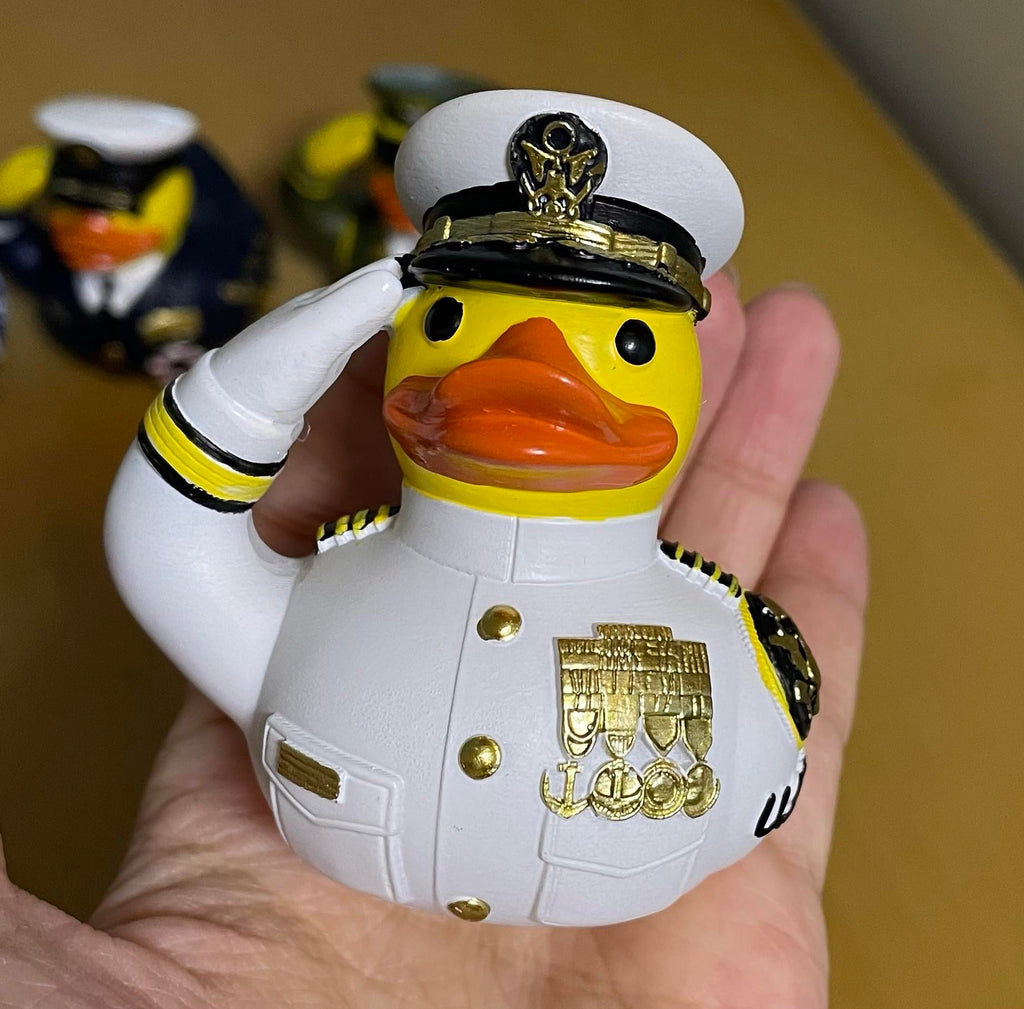 Veteran Tribute Rubber Duck in Military Uniform – Mini Army Duck for Jeep Ducking & Veterans Day Decor