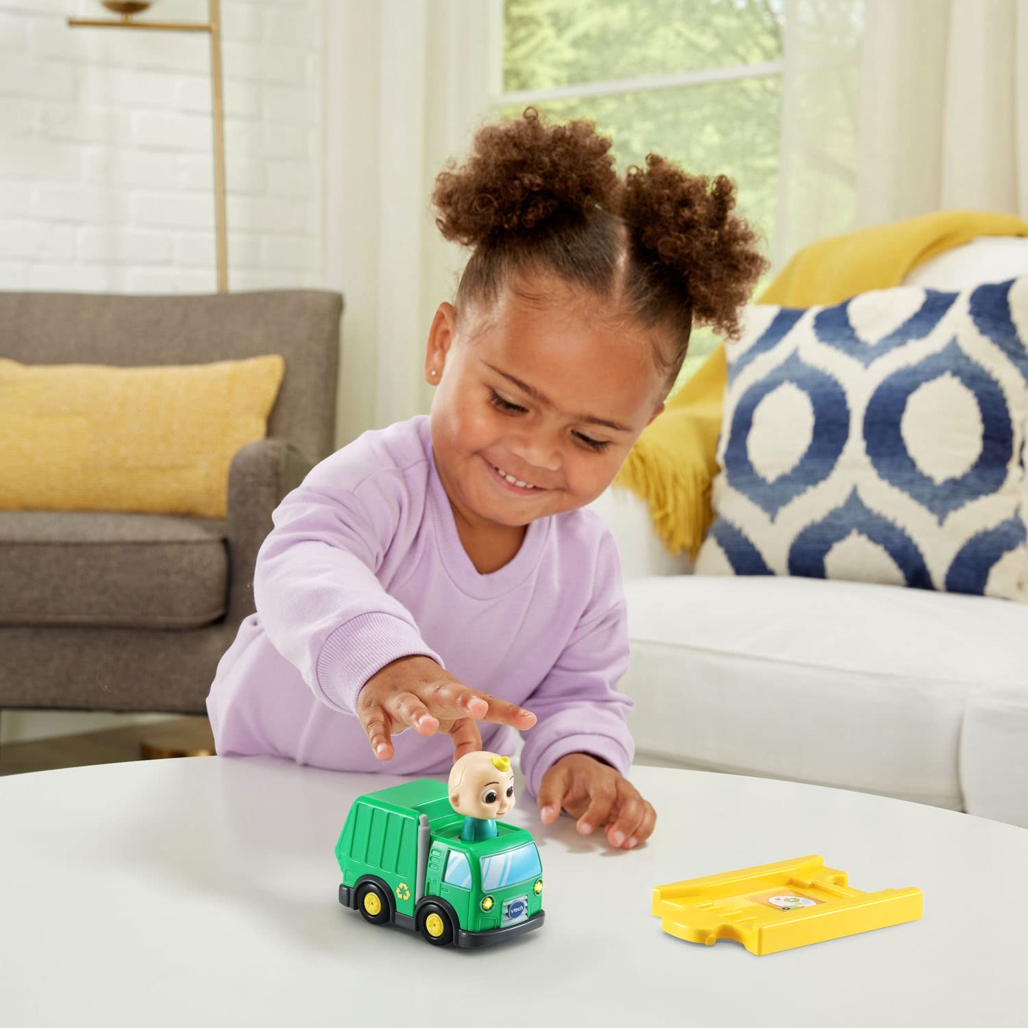VTech CoComelon Go! Go! Smart Wheels JJ’s Recycling Truck and Track – Interactive Learning Toy