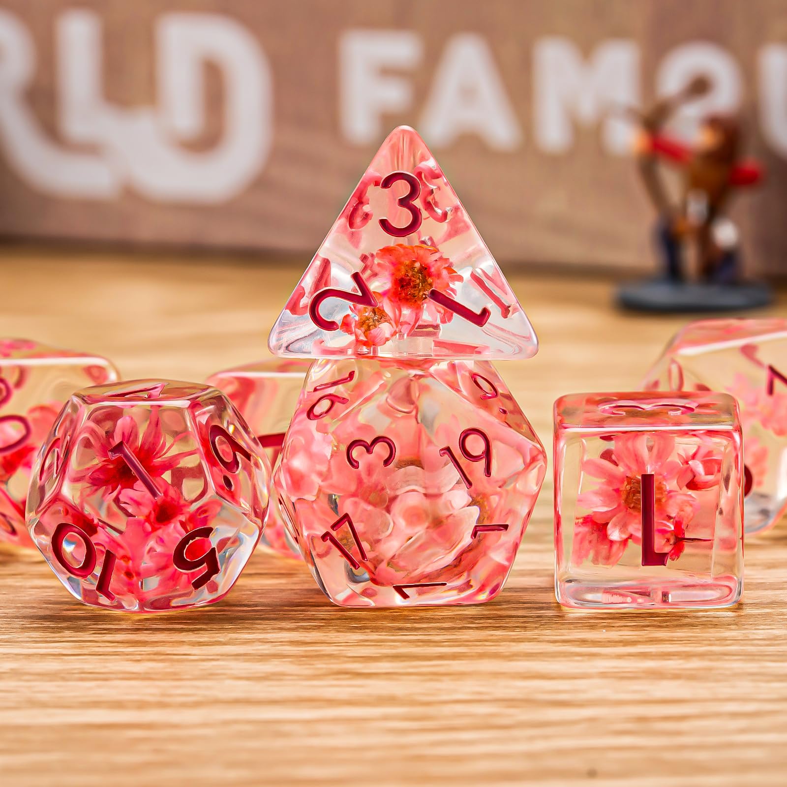 Weyano 7-Piece Resin D&D Dice Set with Mushroom & Animal Charms, Polyhedral Dice for Dungeons and Dragons RPG MTG - Includes D4 D6 D8 D10 D12 D20 D%