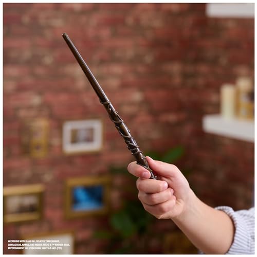 Wizarding World Harry Potter Hermione Granger 12-Inch Magical Collector Wand with Display Stand and Die-Cast Crookshanks Icon