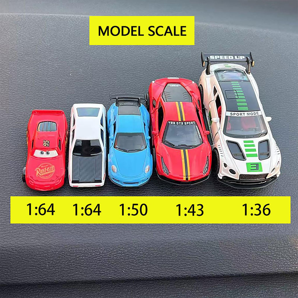 ZINREOG 1:36 Alloy Drifting Car Model - Bobblehead Dashboard Ornament (Model 04)